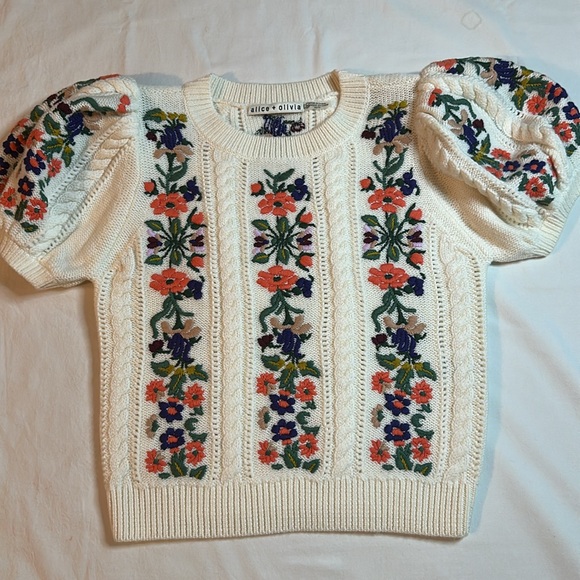 Alice + Olivia Darren Embroidered Puff Sleeve Sweater Size XS - Picture 6 of 10